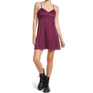Alice + Olivia Genevieve Spaghetti Strap Slinky Slip Dress With Lace Details NWT